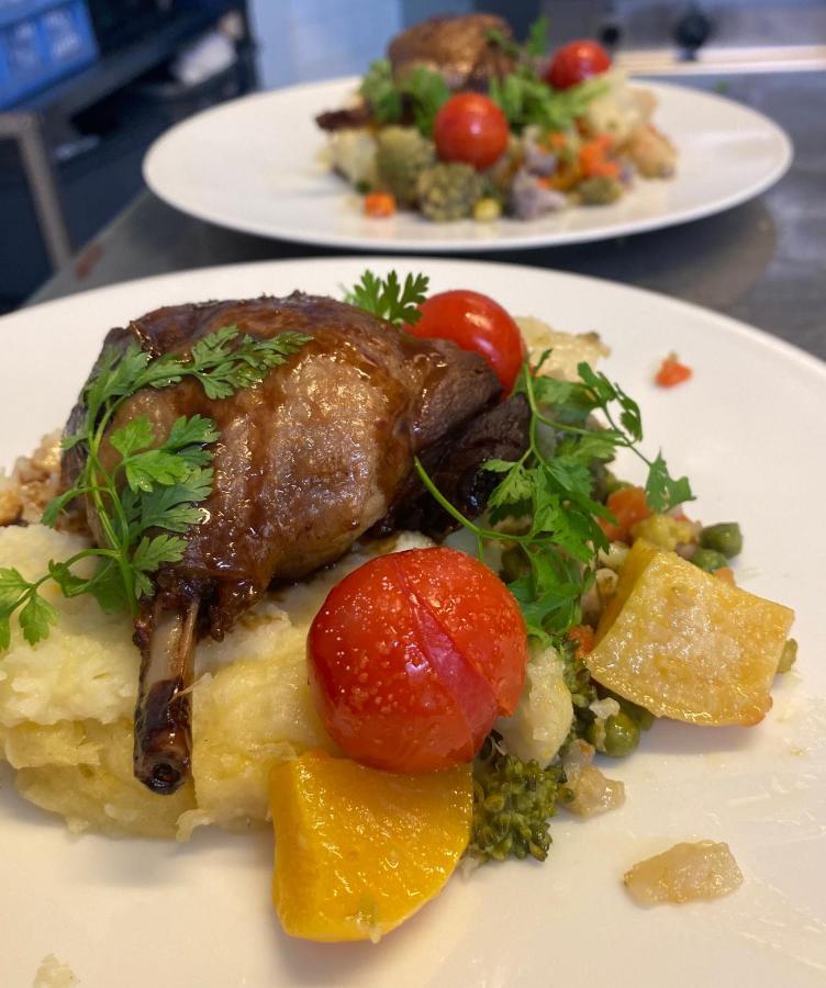 Logis Hotel Bellevue Restaurant La Pomme D'Or Coucy-le-Château-Auffrique Εξωτερικό φωτογραφία