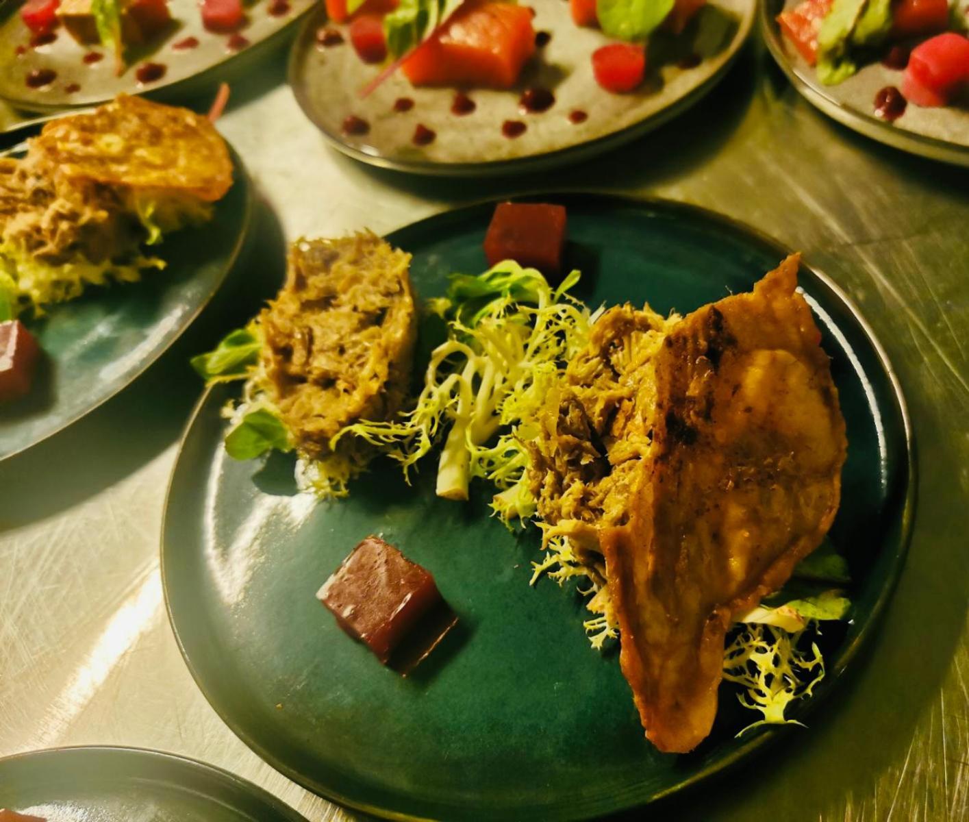 Logis Hotel Bellevue Restaurant La Pomme D'Or Coucy-le-Château-Auffrique Εξωτερικό φωτογραφία